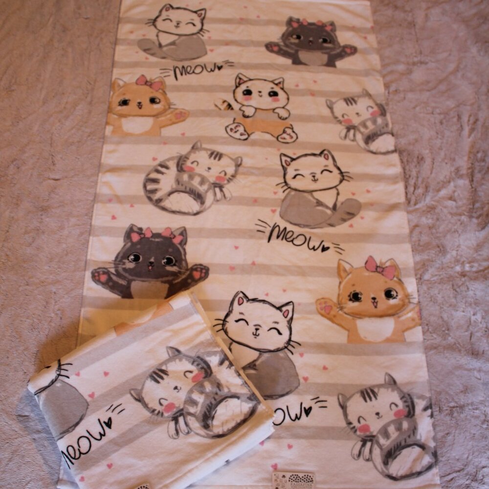 Kassafina Cat Bath Towel Set NWT